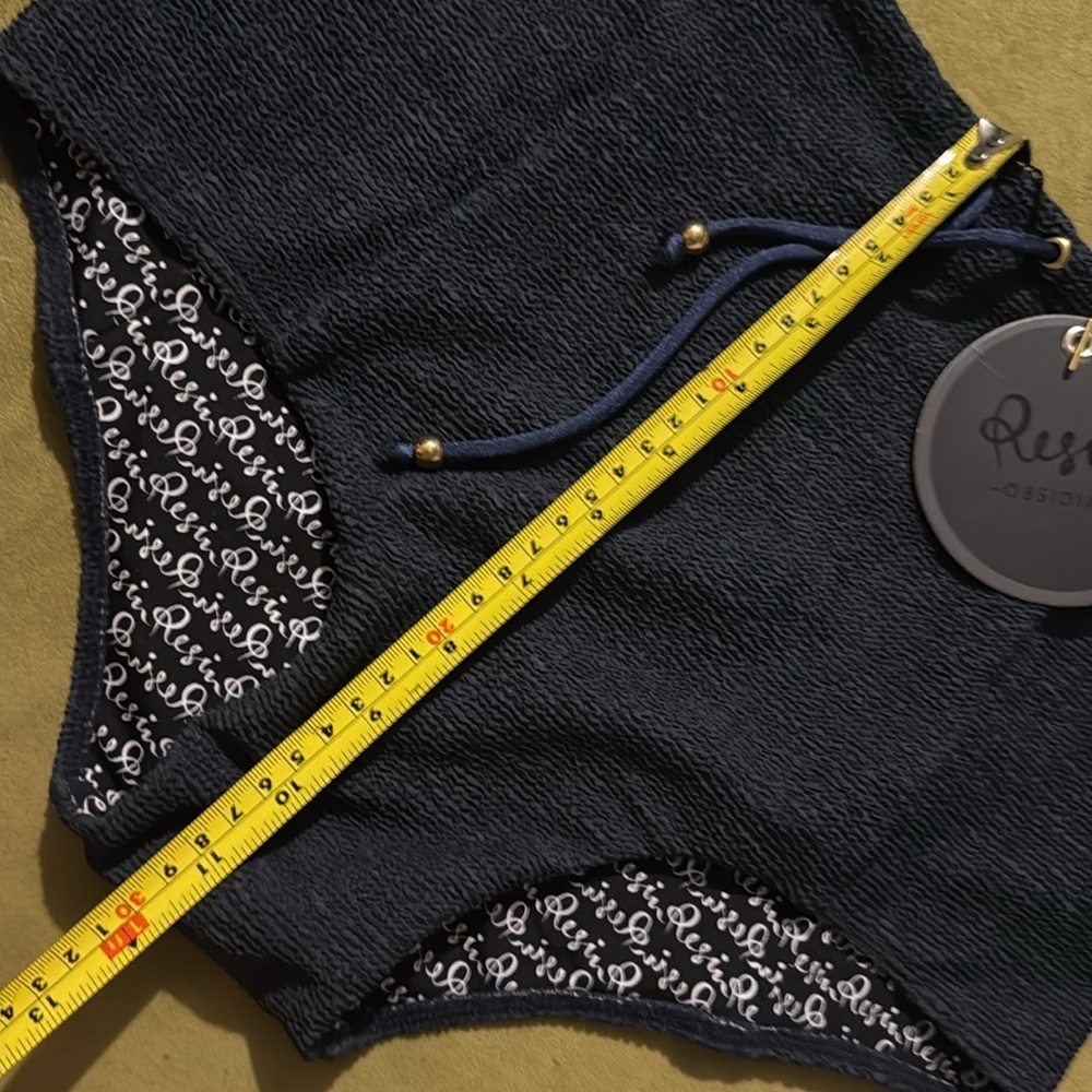 Resin Obsidian Free People Cream Crop Surf Bikini Top(L) Bottom(M) in Navy 52 - Picture 7 of 9